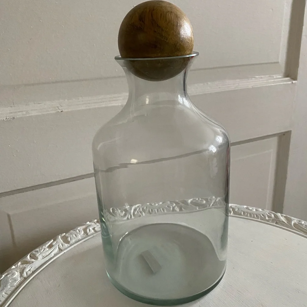 POTTERY BARN Glass Decanter with Wood Stopper NEW